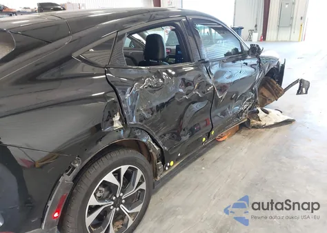 2025 Ford Mustang Mach-E Select z USA, uszkodzony, nr VIN 3FMTK1S59SMA08616